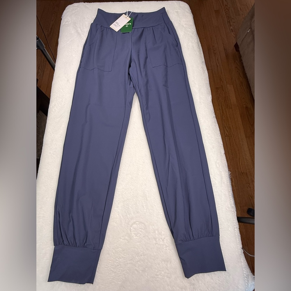 HALARA Women’s Slate Joggers